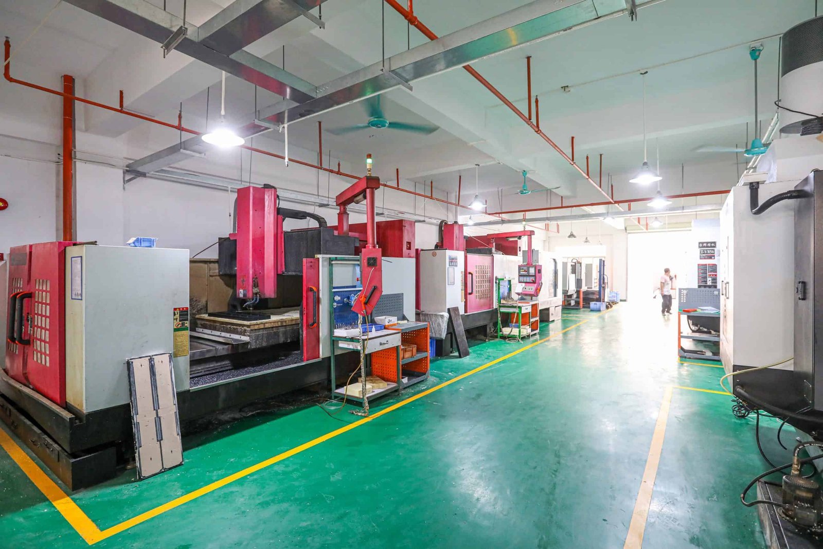 CNC-Maschinen bei 6CNC
