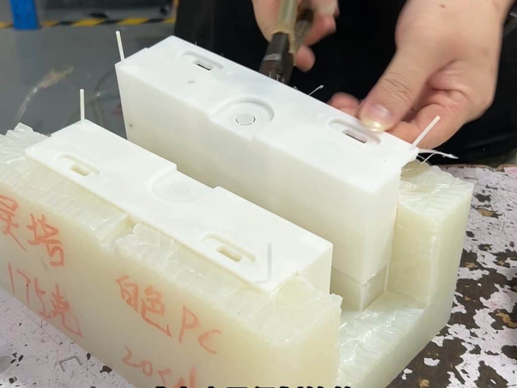 Detailed view of the surface quality of parts produced using the vacuum die-casting process