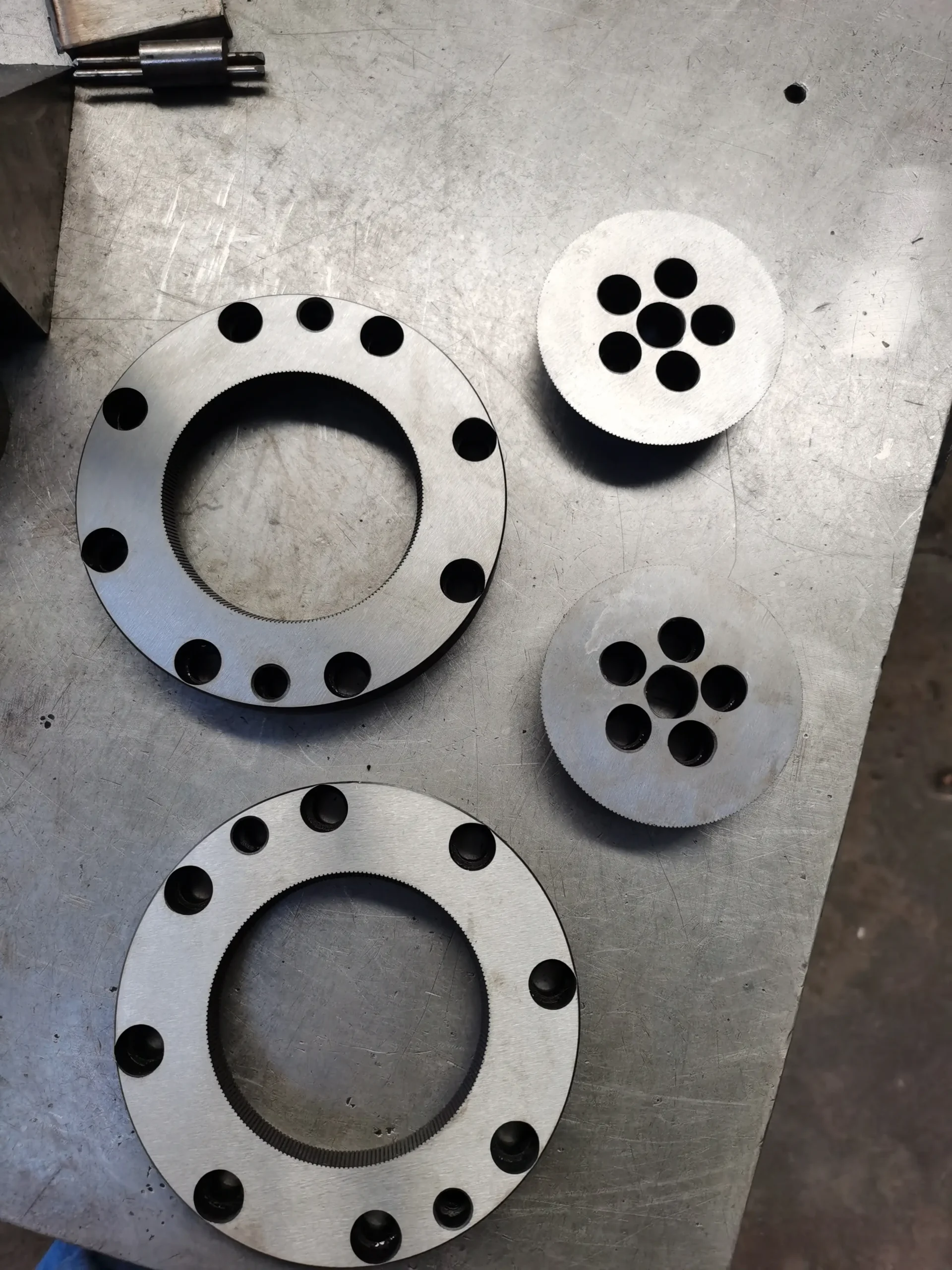 Machined steel ring and disc components