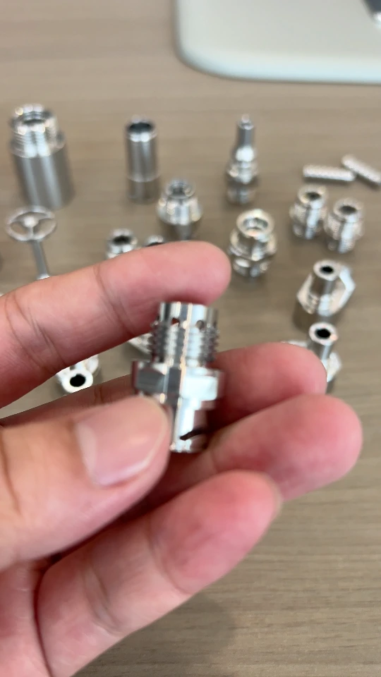 Liquid Cooling Connector Parts — component detail